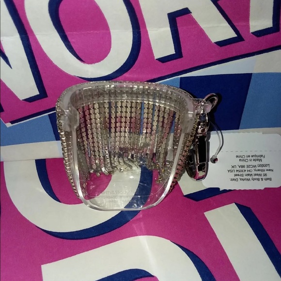 🔴RARE🔴🔴 GORGEOUS! Rhinestone Bling Sanitizer Holder - Picture 4 of 7